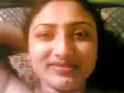 క్రీమ్ మరియు కాఫీ హోమ్ సెక్స్ పార్టీ
